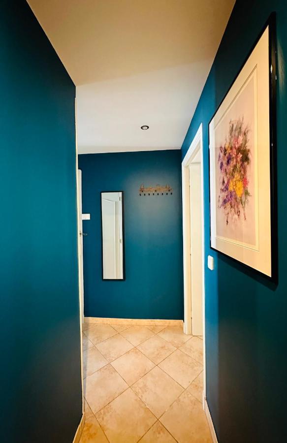 The Nice - 3 Rooms, 3Air Cond, 3Tv, 3Fans, 2 Wc, Wifi Everywhere 5Min Aeroport, Train, Beach, 1Min Tram, 15 Min Centre, Port, Parking Possible Экстерьер фото